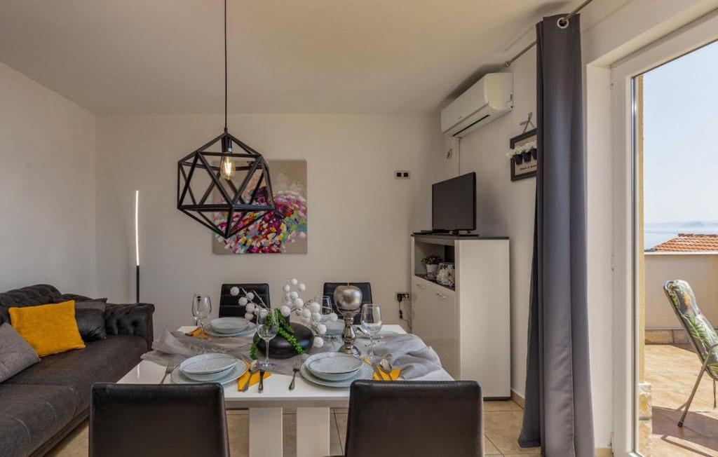 E&M Apartment เซนญ์ ภายนอก รูปภาพ