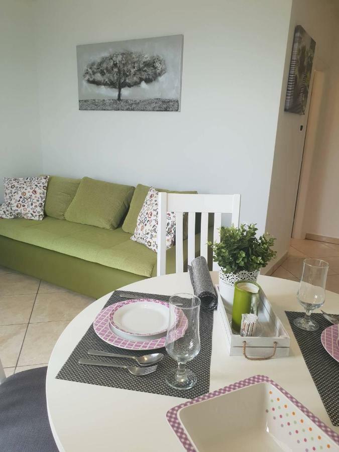 E&M Apartment เซนญ์ ภายนอก รูปภาพ